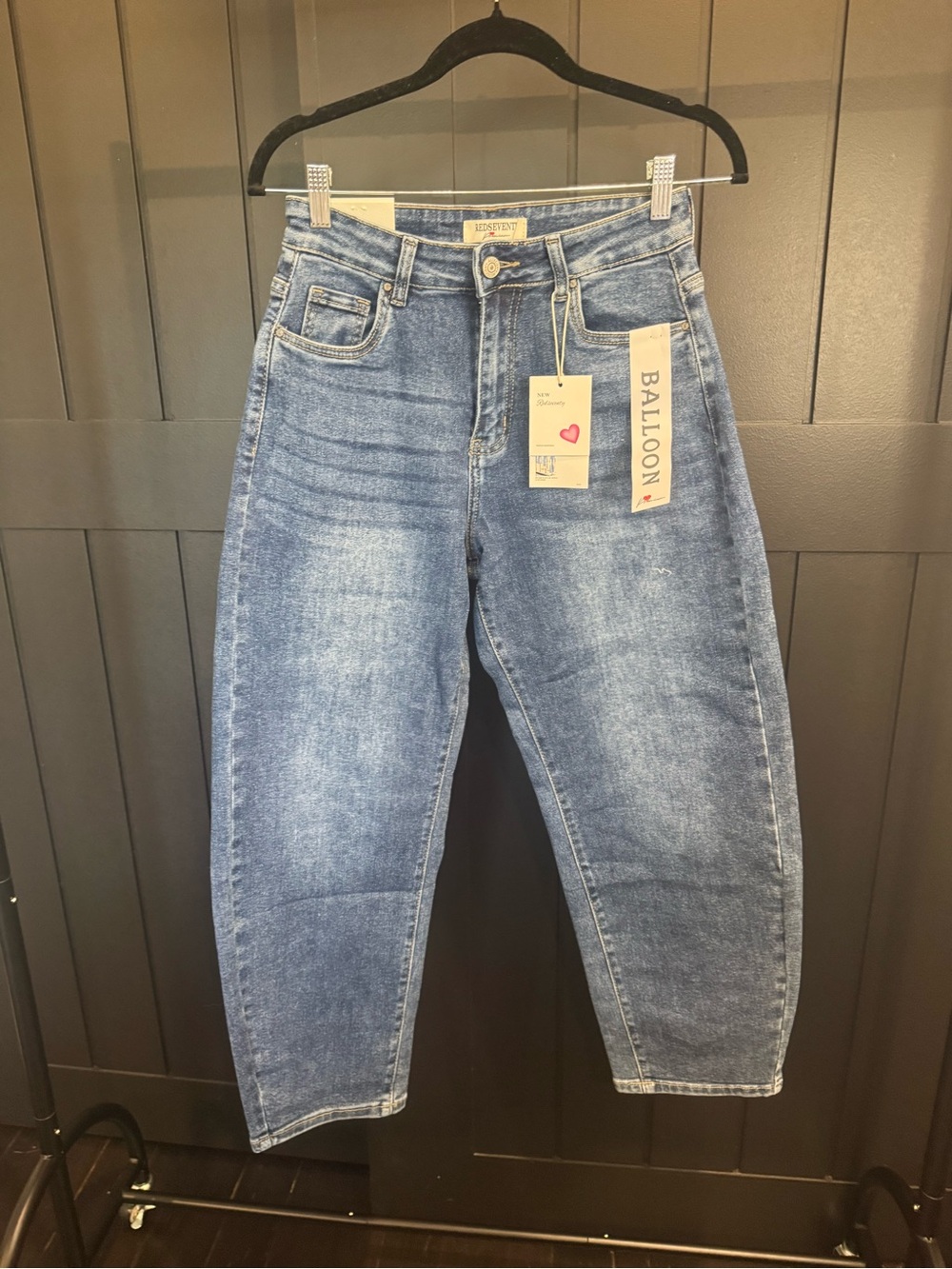 Red Seventy medium  High-Rise barrel Jeans in Denim Blue